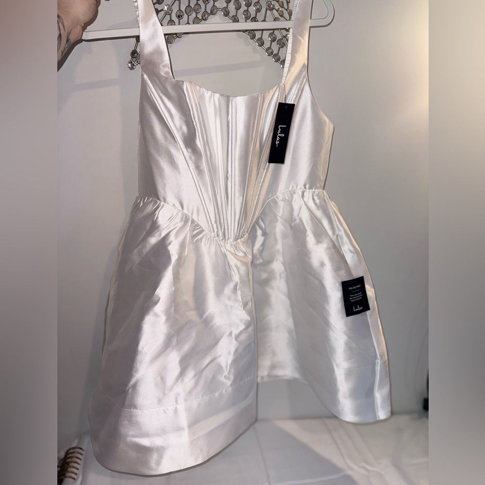 Lulu's NWT Elegant White Satin Bubbly Corset Mini Wedding/Blacktie Dress Size XL - Picture 13 of 16